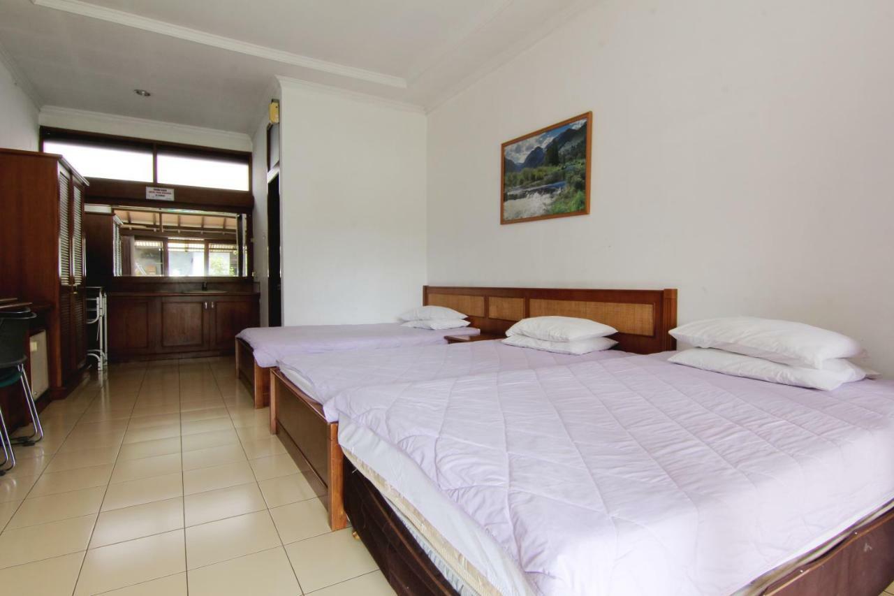 Villa Enggal Lembang Ngoại thất bức ảnh