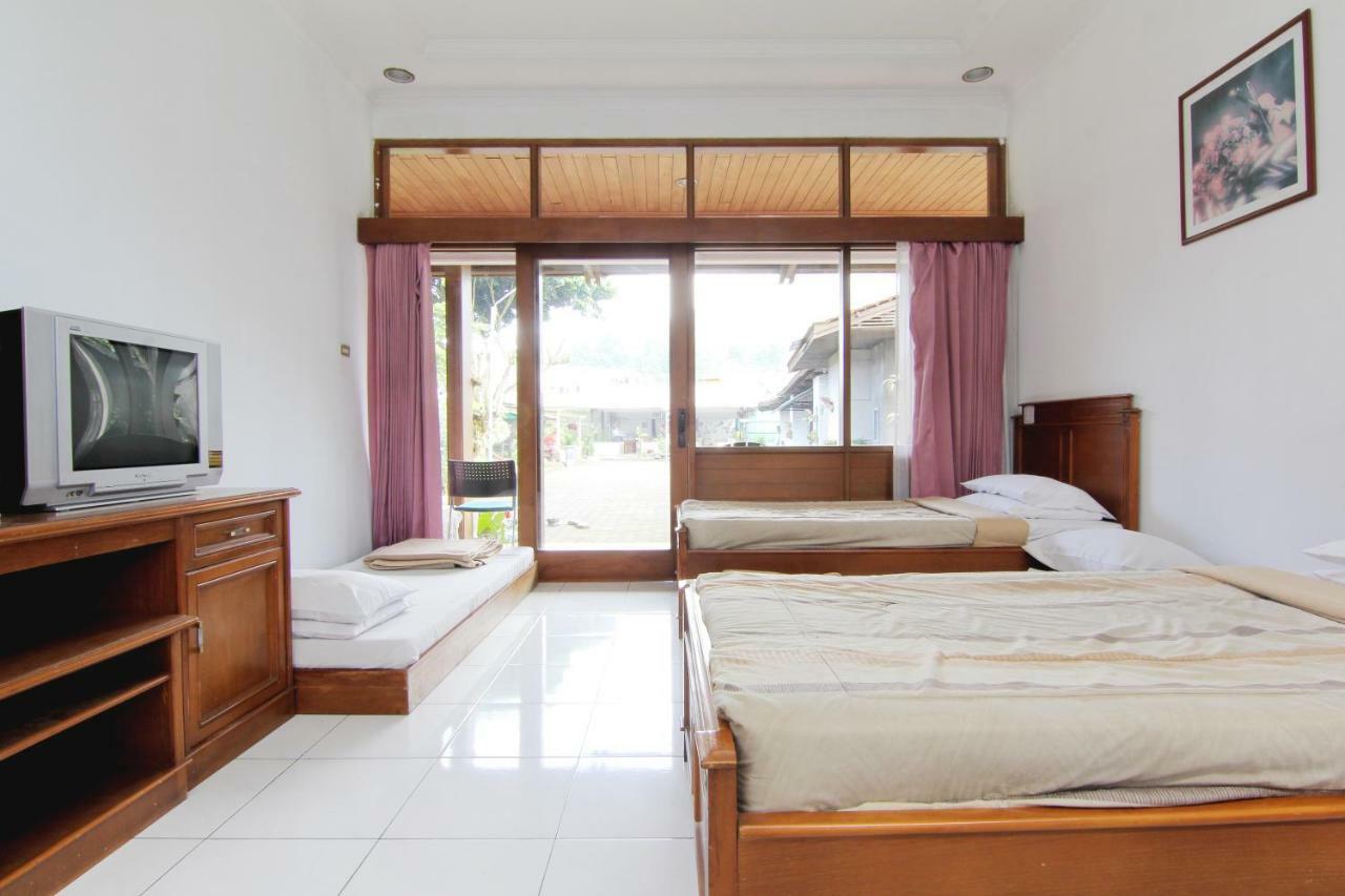 Villa Enggal Lembang Ngoại thất bức ảnh
